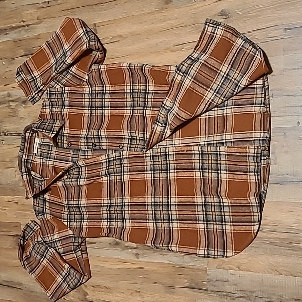 Long Brown Plaid Coat. Size Large. Adorable Brand.